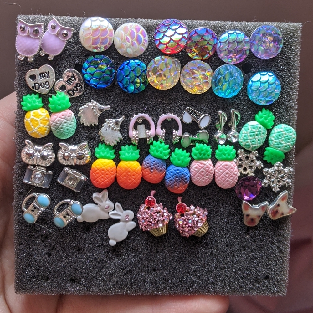 Claire's children's earrings